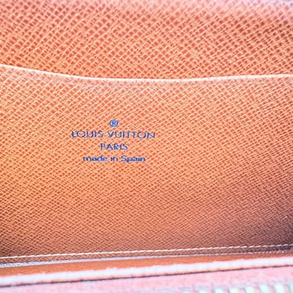 Louis Vuitton Monogram Zippy‎ Wallet